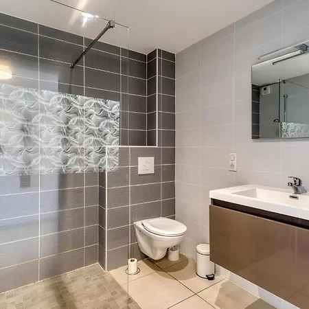 Apartment Proche *